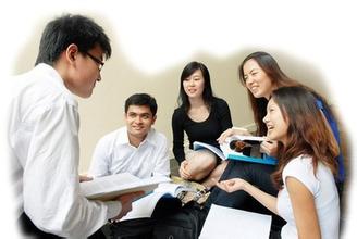 乐山春节：留学生体验中国年文化魅力(图1)