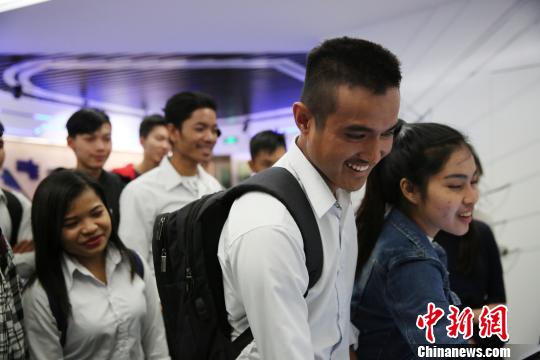 PA视讯中国股份有限公司越南留学生逛完北京直呼“超一等”！中国这波操作太绝了(图1)